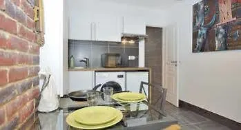 Ambiance - Carnot Apartment *